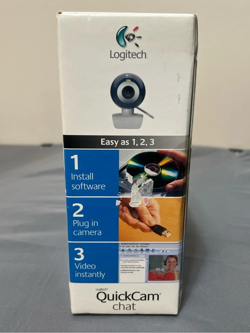 Logitech QuickCam Chat Webcam 961462-0403 New Sealed Vintage USB 2.0 w/ Headset
